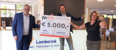 Nh1816 en Lamberink Financieel Adviseurs verrassen Stichting Present Assen
