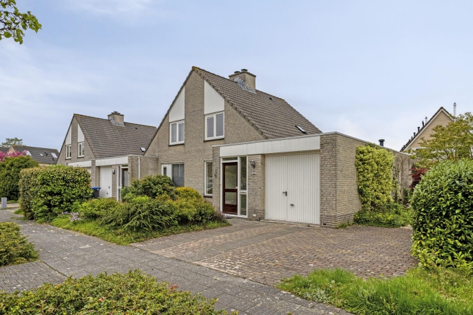 Papenven 31, 9302 ED, Roden